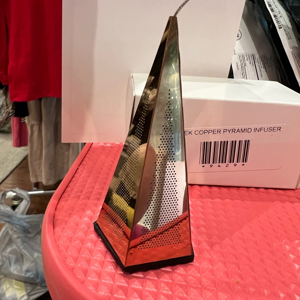 Sipology Copper Pyramid Infuser